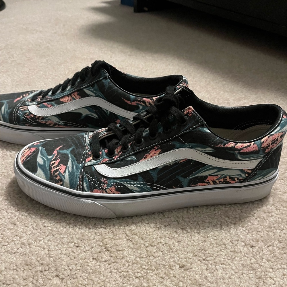 Vans Dolphin Print Lace Up Shoes